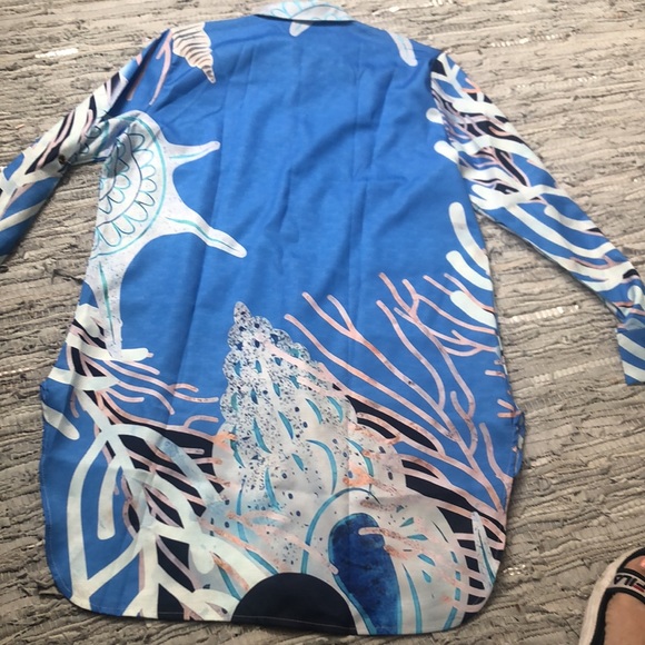 Top - Picture 3 of 3